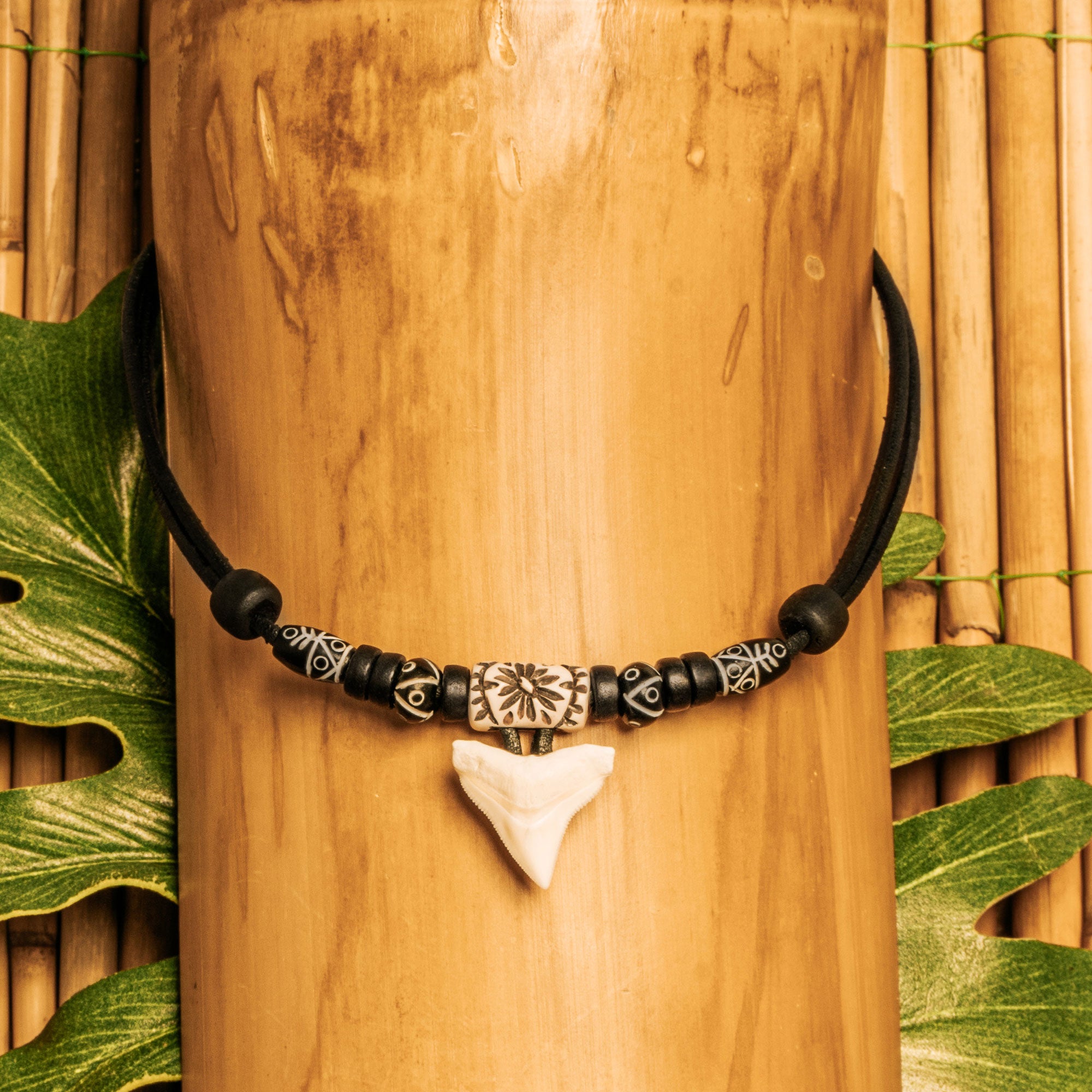 Leder Kette Haizahn Halskette Surfer Herren Damen Hai Schmuck Leder Kette Haizahn Halskette Surfer Herren Damen Hai Schmuck