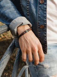 Armband mit grüner Jade Perle und Edelstahl Elementen - Modell Kiruna, stufenlos anpassbare Grösse, handgefertigt