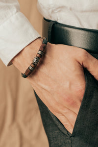 Armband mit Eule als Begleiter Edelstahl und Holz Perlen - Modell Visby, stufenlos anpassbare Grösse, handgefertigt