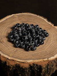 Halskette mit fast mystisch anmutendem Edelstein - Modell Pitea, stufenlos anpassbare Grösse, handgefertigt