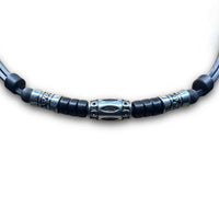 Handgefertigte Leder Halskette mit Edelstahlperlen für Damen und Herren - Schmuck von HANA LIMA