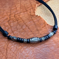 Handmade Lederkette mit Edelstahlperlen für Damen und Herren verstellbar | HANA LIMA Schmuck