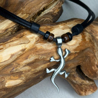 Handgemachte Surfer Lederkette Maori Gecko (Eidechse) für Damen und Herren | Schmuck von HANA LIMA
