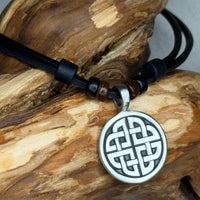 Handgemachte Surfer Lederkette keltischer Endlos-Knoten für Damen & Herren | Schmuck von HANA LIMA