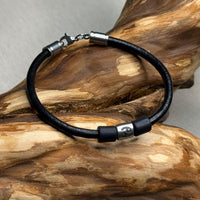 Verstellbares Sternzeichen Krebs Leder Surfer Armband | Freundschaftsarmband von HANA LIMA