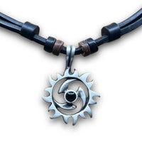 Verstellbare schwarze Leder Halskette | Sonne mit schwarzem Schmuckstein | Damen & Herren Schmuck