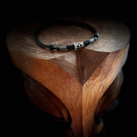 HANA LIMA Sternzeichen Widder Lederkette mit Edelstahlperlen für Damen und Herren