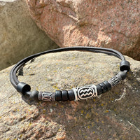 HANA LIMA Sternzeichen Wassermann Surferkette mit Edelstahlperlen für Damen und Herren