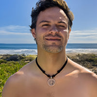 Handmade Surfer Leder Halskette mit Lebensbaum Tree of Life für Damen und Herren | HANA LIMA Kette