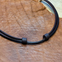 Handmade Lederkette für Damen und Herren braun - Surfer Halskette - Schmuck von HANA LIMA