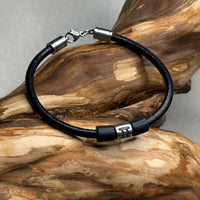 Verstellbares Sternzeichen Zwillinge Leder Surfer Armband | Freundschaftsarmband von HANA LIMA
