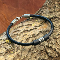 Handmade Sternzeichen Zwillinge Leder Armband | Partnerarmband für Herren & Damen von HANA LIMA