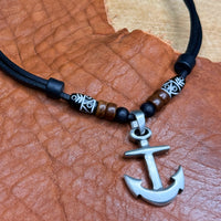 Handmade Surfer Leder Kette mit Anker Anhänger für Männer & Frauen | Kelten Schmuck von HANA LIMA