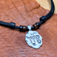 Handmade Surferkette Sternzeichen Jungfrau für Männer & Frauen | HANA LIMA Horoskop Leder Halskette