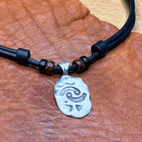 Handmade Surferkette Sternzeichen Krebs für Männer & Frauen | HANA LIMA Horoskop Leder Halskette
