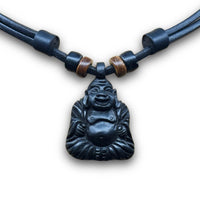 Handgefertigte Leder Halskette mit lachendem Buddha Der Erwachte für Damen und Herren von HANA LIMA