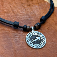 Handmade Surferkette Sternzeichen Schütze für Männer & Frauen | HANA LIMA Horoskop Leder Halskette