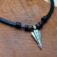 Handmade Surfer Leder Kette Speerspitze Kelten/Wikinger-Anhänger für Männer & Frauen von HANA LIMA