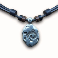 Handgefertigte Lederkette Sternzeichen Steinbock für Männer & Frauen | Runenstein keltisch HANA LIMA