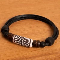 Surf Armband geschnitzte Perle Herren Damen Armbänder - Modell 2448, stufenlos anpassbare Grösse, handgefertigt