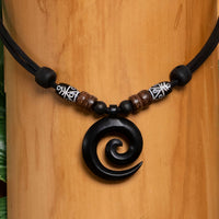 Surferkette Halskette Leder Kette Herren Damen Maori Schmuck Koru - Modell 600, stufenlos anpassbare Grösse, handgefertigt